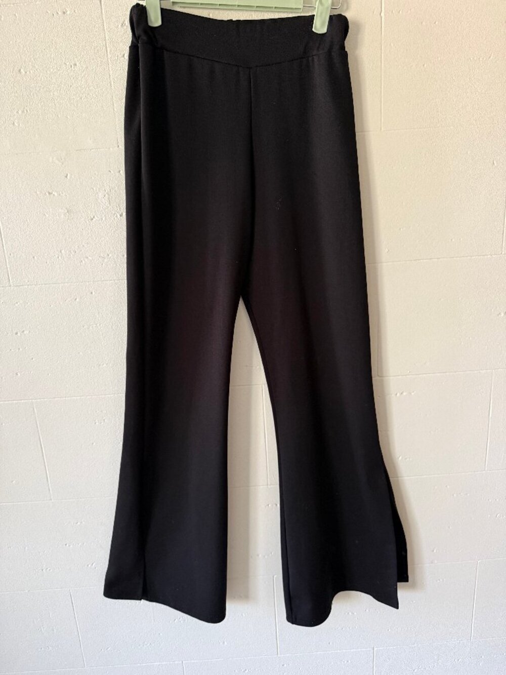 Oak & Fort | Black Flare Joggers | Athlesure Minimal Casual | Medium